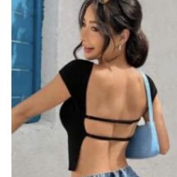 Size Small Never Worn 