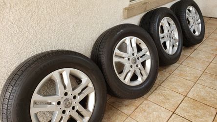 Mercedes G Wagon Wheels (OEM) and Tires