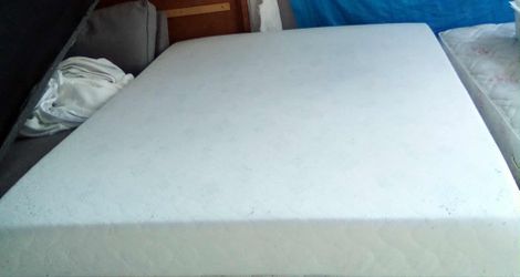 Queen Size Mattress (Colchón Queen Size)