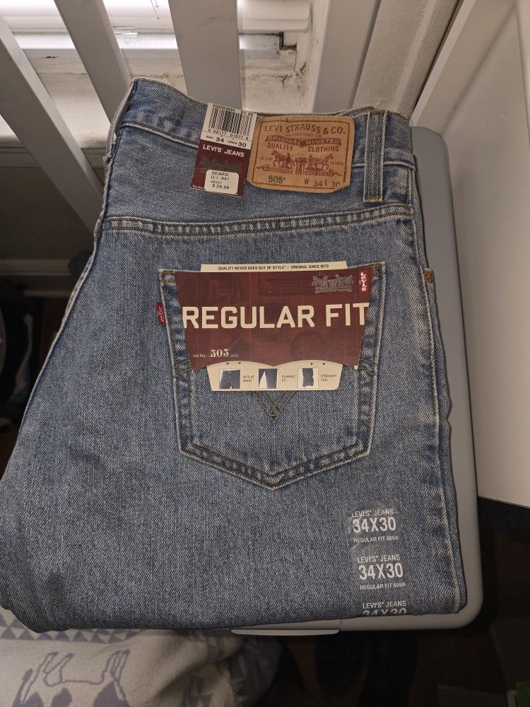 Vintage Levi's 505 Classic Regular Fit