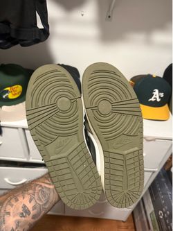 Size 8.5. Worn 3x  60$