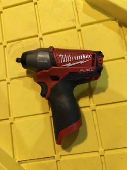 milwaukee 3/8” square drive impact wrench