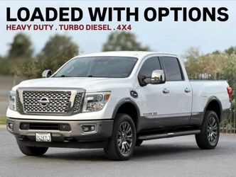 2016 Nissan TITAN XD Crew Cab