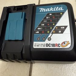MAKITA RAPID CHARGER 