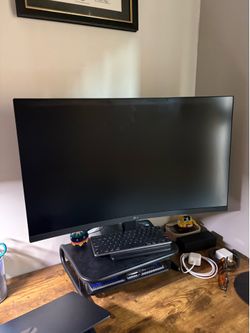 LG Curved Monitor 32-Inch