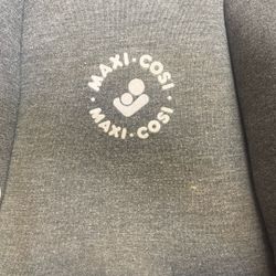 Used Newborn Car seat 