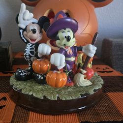 DISNEY HALLOWEEN MICKEY AND MINNIE VINTAGE COLLECTABLE 