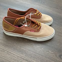 Boys Levi’s Shoes 