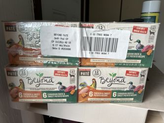 Purina Beyond Cat Food (Pate)