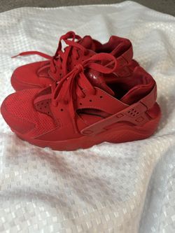 Nike air huaraches Size 5