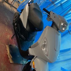 2017 Piaggio 50cc 4 Stroke