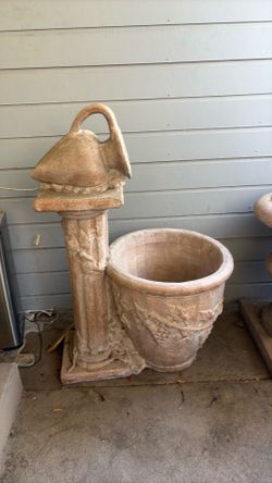 Patio Planter, Light Concrete Planter