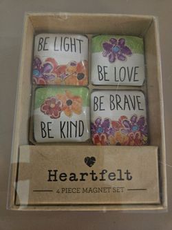 Heartfelt 4-Piece Magnet Set with Floral Design - Brand New 