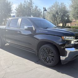 2019 Chevy Silverado 1500 Crew Cab