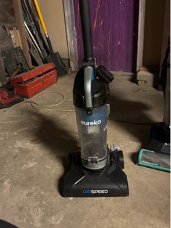 Eureka small vacuum