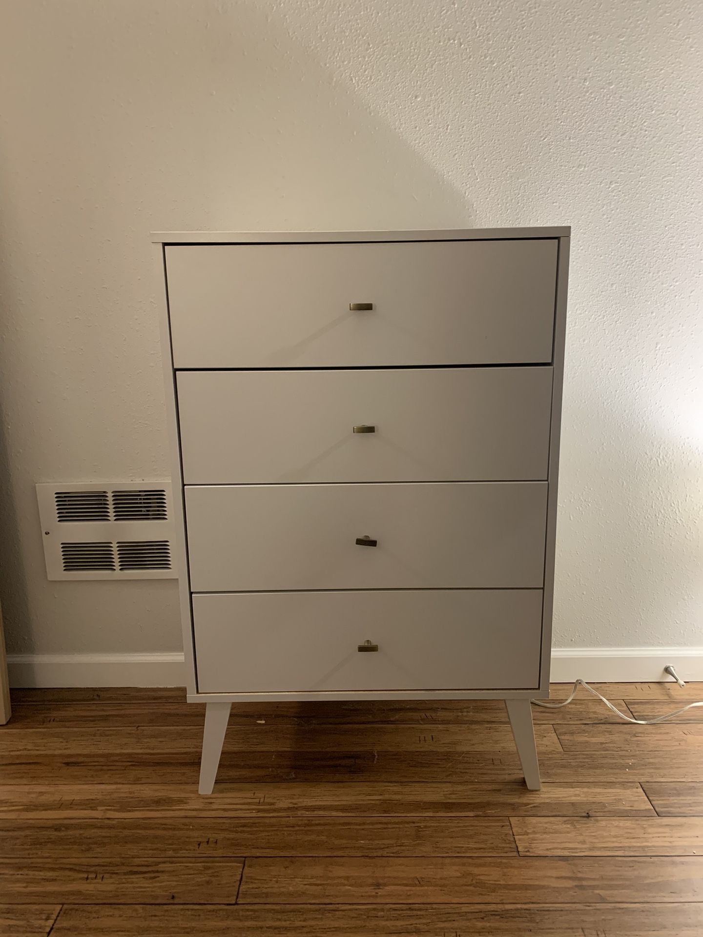 White Dresser for Sale in Seattle, WA OfferUp