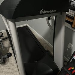 Treadmill Nautilus