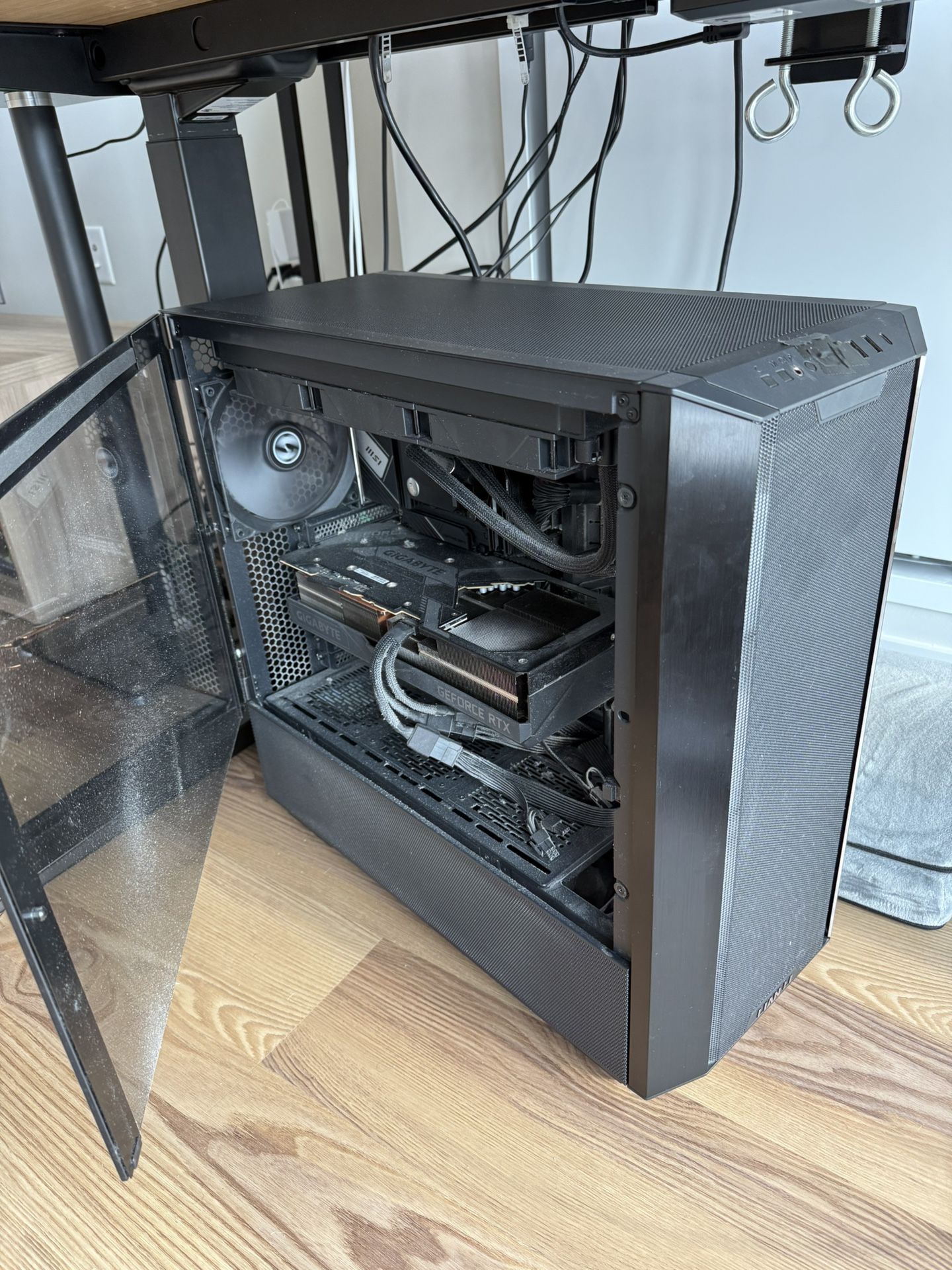 Gaming PC - Ryzen 7-7700x, Nvidia RTX 3090 Ti- 32GB RAM