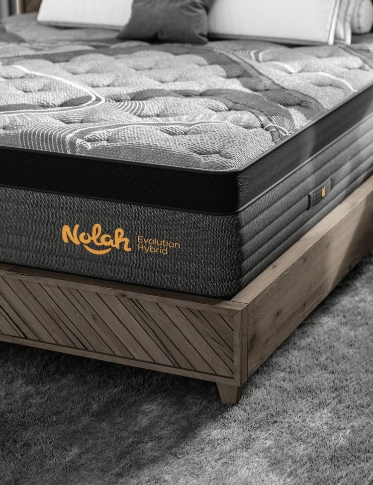 Nolah Evolution Luxury 15" Mattress- Like New
