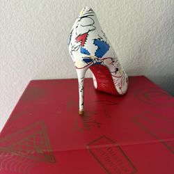 Christian Louboutin (Red Bottom)