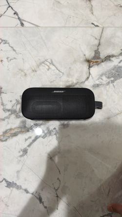 Bose SoundLink Flex Bluetooth Speaker (2nd Gen)
