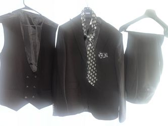 Men’s suit