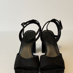 Used Women’s Heels - 9 1/2 - Old Navy