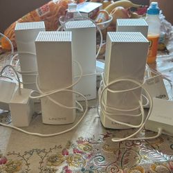 LinkSys Wifi Router (5x)