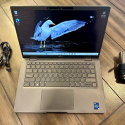 Dell Latitude 7430 14” Touchscreen – i7-1265U, 32GB RAM, 512GB SSD – Windows 11 Pro + Dell ProSupport Plus Warranty