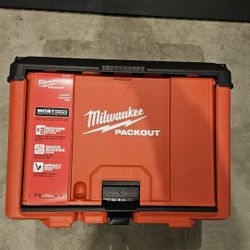 Milwaukee Packout 19.5 in. W x 14.7 in. H x 14.5 in. D Cabinet in Red (1-Piece)