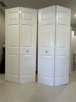 White 6-Panel Bifold Closet Doors – Set of 2