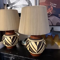 Set of 2 Vintage Southwestern Terracotta Table Lamps – 1980s Acoma Style)
