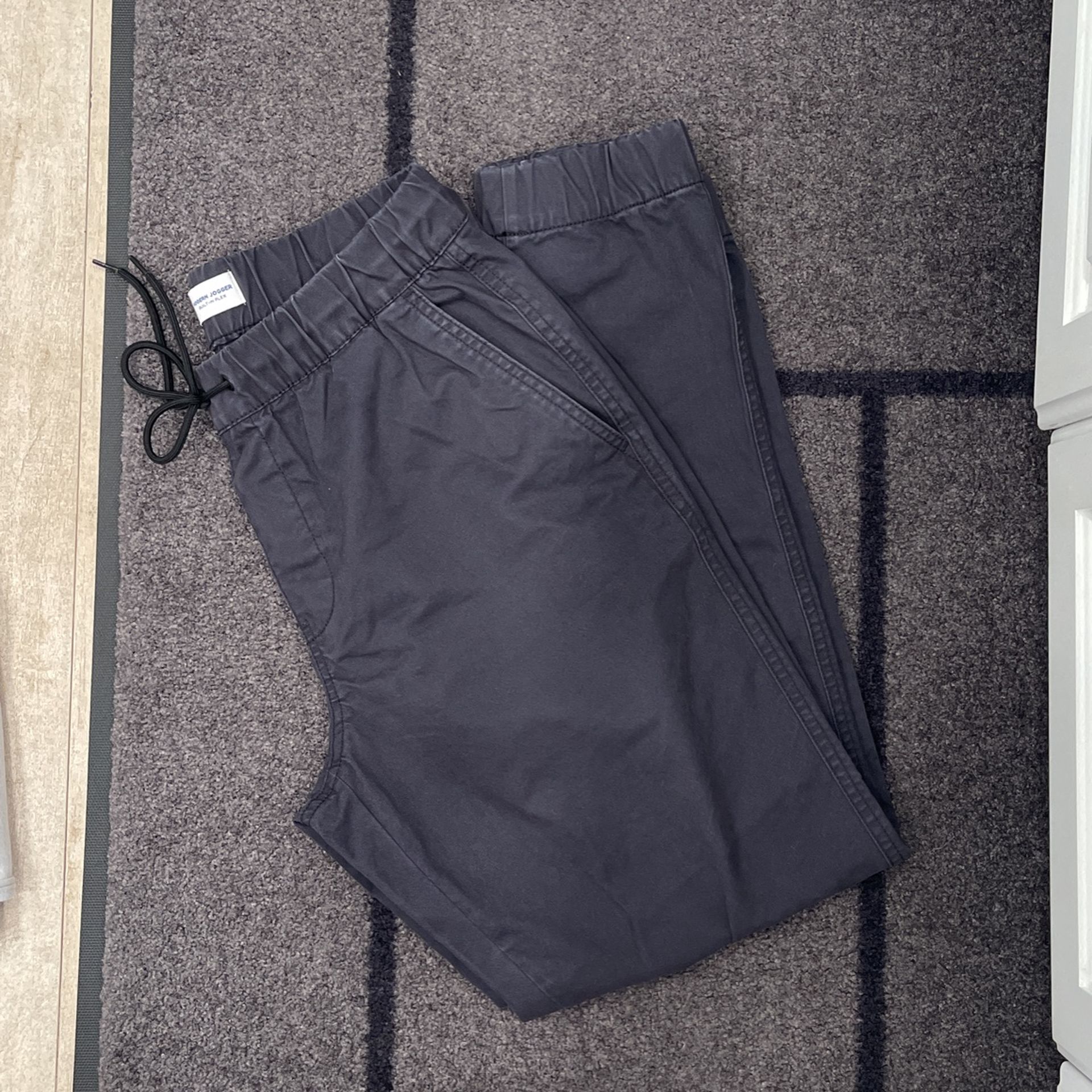 OLD NAVY MODERN JOGGER PANTS