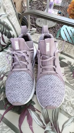 Ladies size 11 pumas