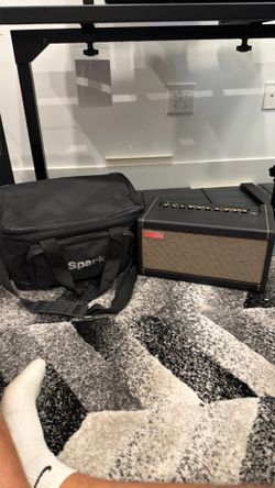 Positive Grid Spark 40 Guitar Amp + Carry Case
