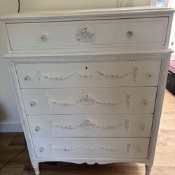 Vintage Shabby Chic Dresser