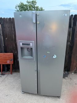 LG side by side refrigerator