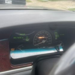 2003 Lincoln Town Car