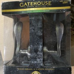 Gatehouse door handles