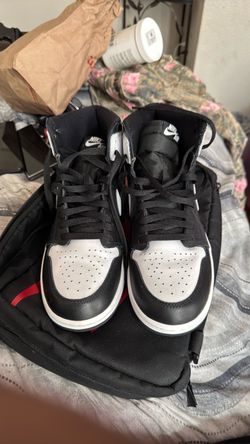 Jordan 1 Black & White Size 10 Mens