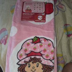 Strawberry Shortcake 🍰 Toddler Blanket 