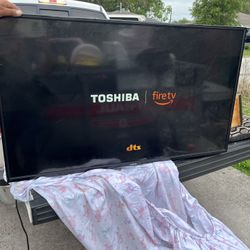 49” Toshiba Fire Tv With Wall Mount Bracket For 