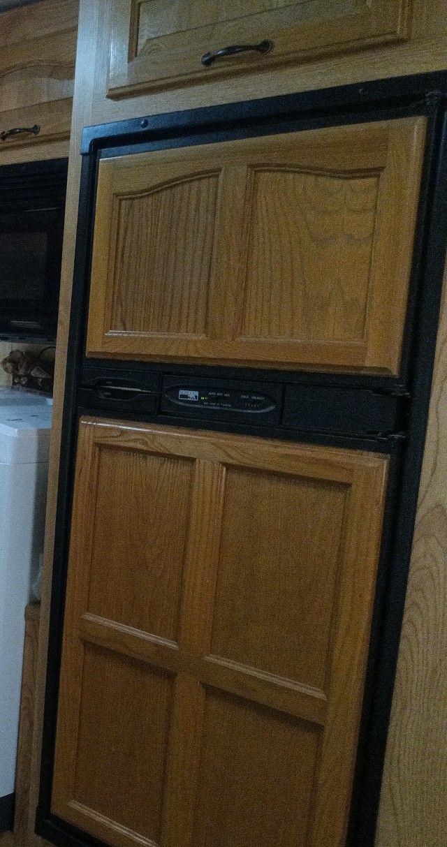 RV Fridge - Propane/Electric