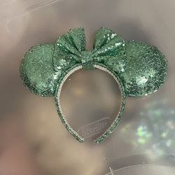 Green sequined minnie ears