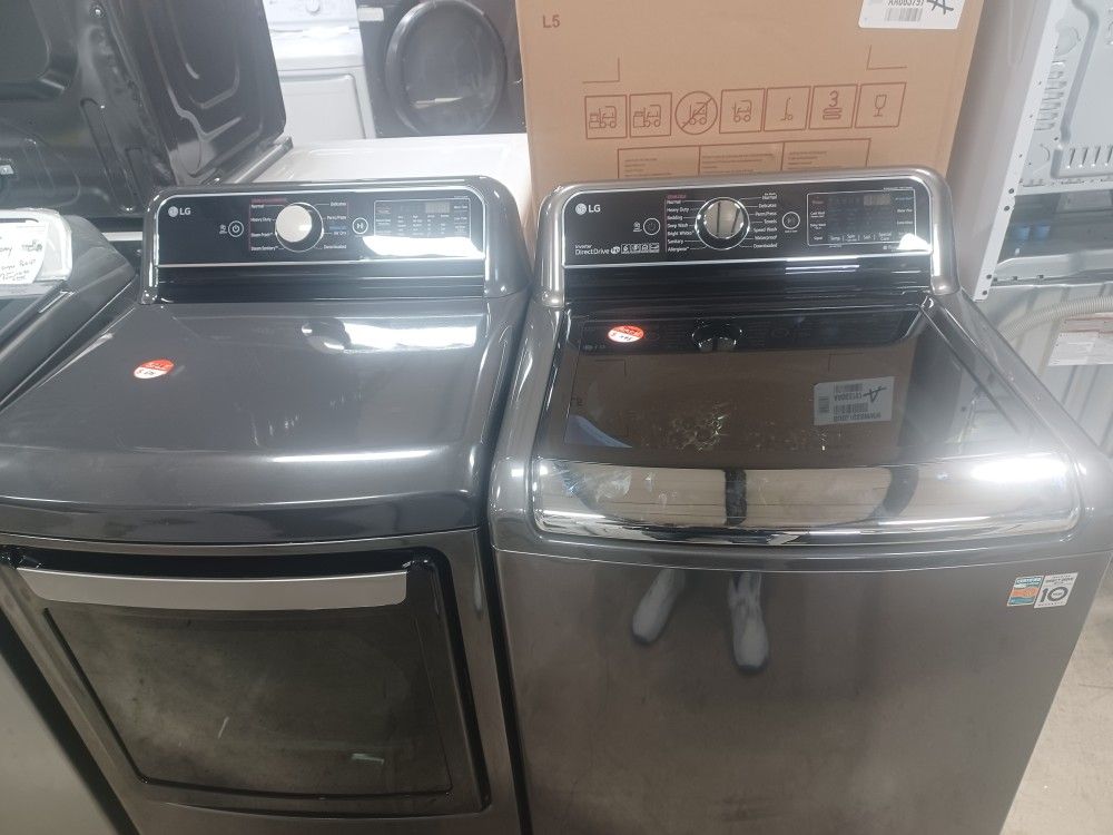 Samsung steam washer and dryer set works.Good not a day warranty.I fix and sell washers and dryers