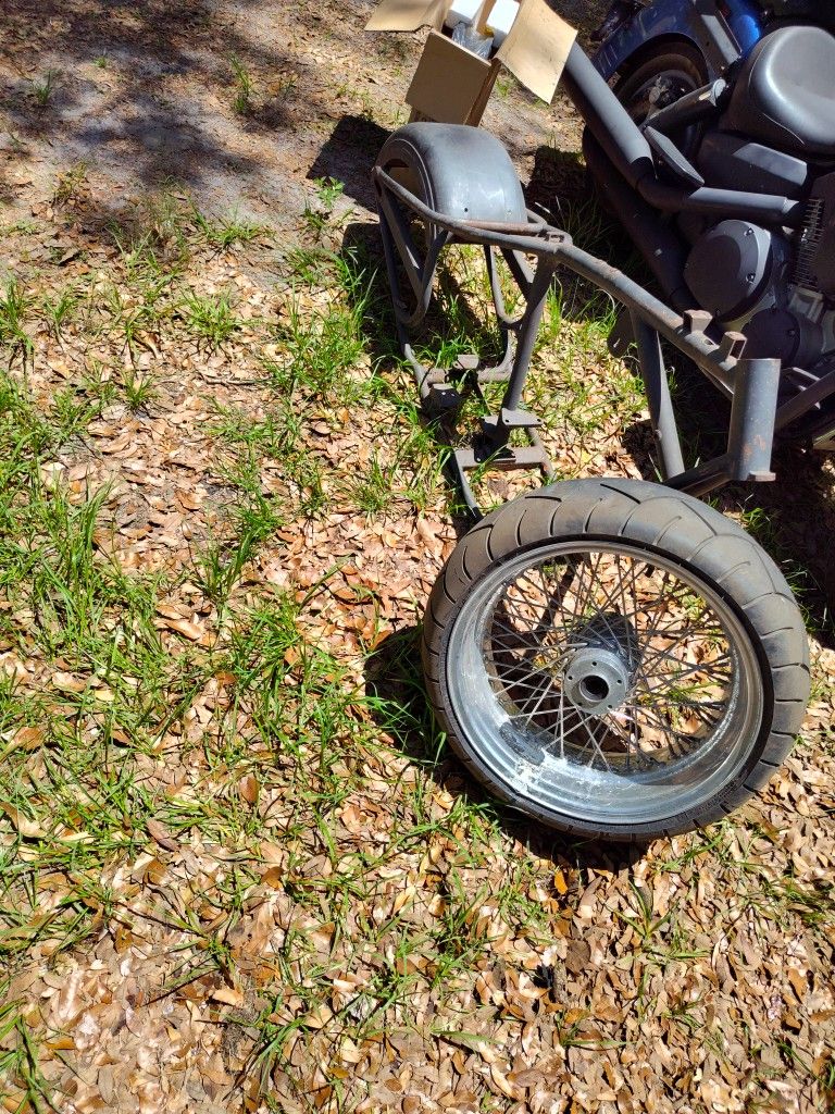 Chopper Motorcycle Frame With Rims