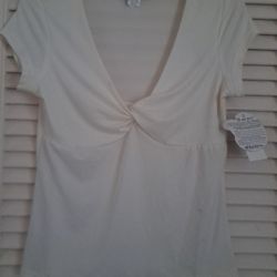 NEW Light Weight V-Neck Knot Front Accent Ladies Top