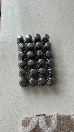 Toyota Wheel Lug Nuts