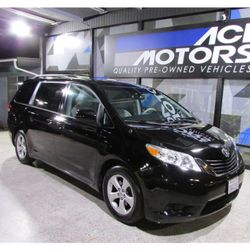 2013 Toyota Sienna LE Minivan