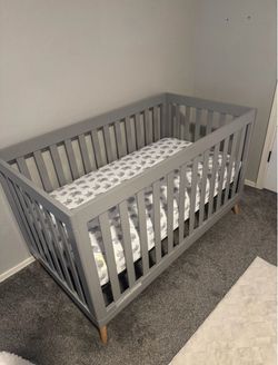 Baby crib